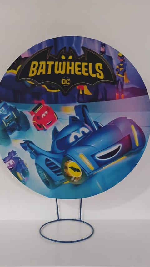 Decoração no tema Batwheels