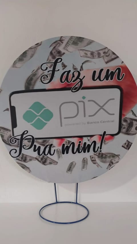 Decoração no tema Faz um Pix Pra Mim
