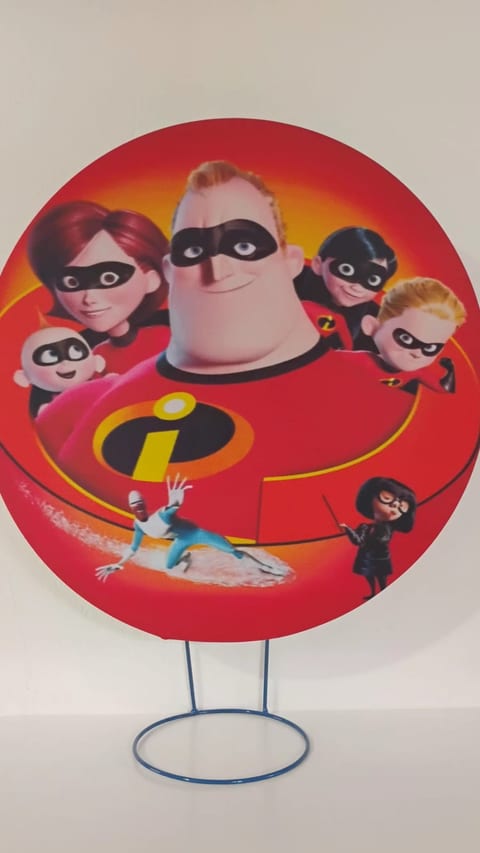 Decoração no tema Os Incríveis
