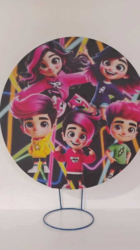 Decoração no tema Tropa dos Rosa